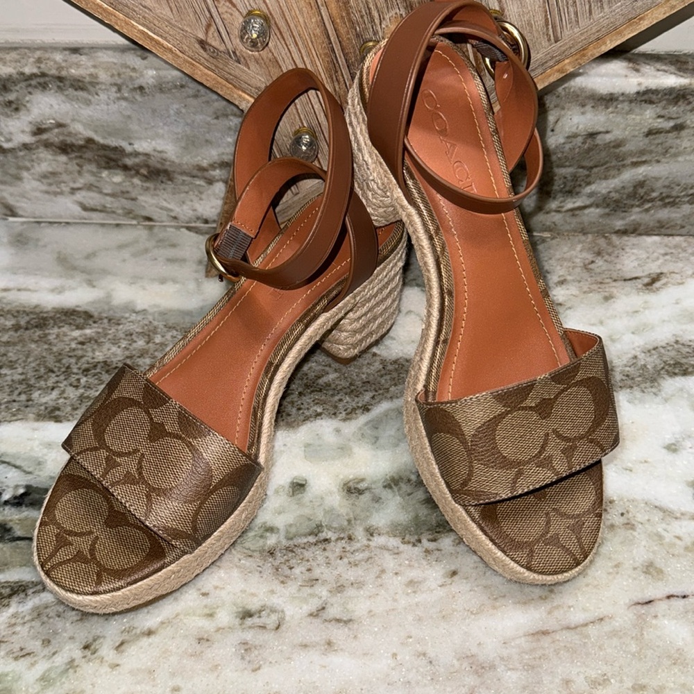 Coach Piper Espadrille Sandals 6.5